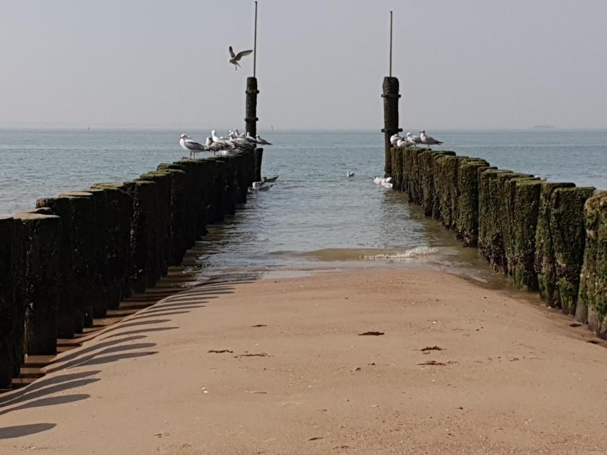 Rijksmonument Havenzicht, Met Zeezicht, Ligging Direct Aan Zee En Centrum フリシンゲン エクステリア 写真